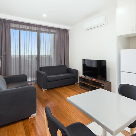 City Edge Dandenong Apartment Hotel Exterior foto